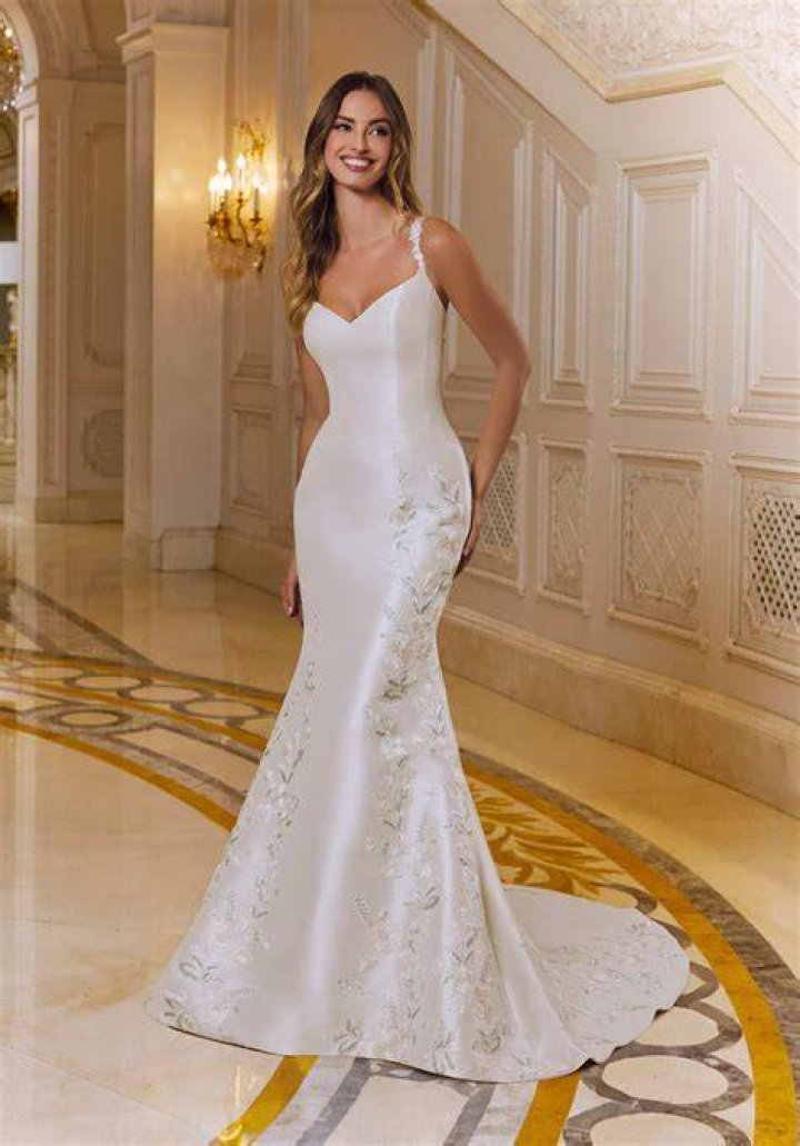 Stunning 2024 Wedding Dress: The Ultimate Guide To Find Your Dream Gown