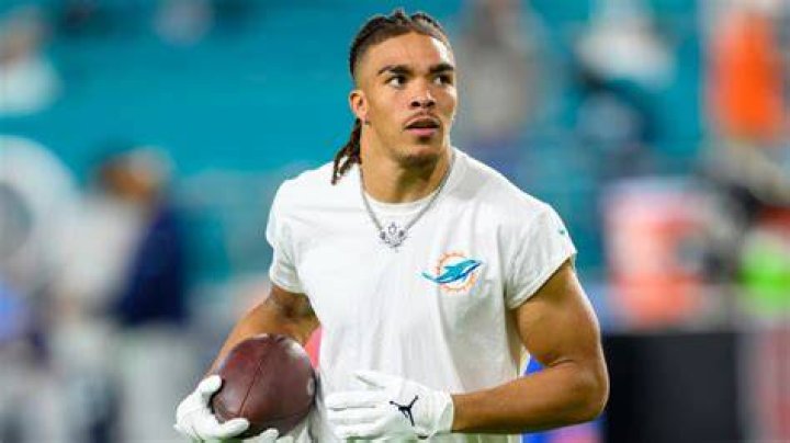 The Anatomy Of The Hottest NFL QB