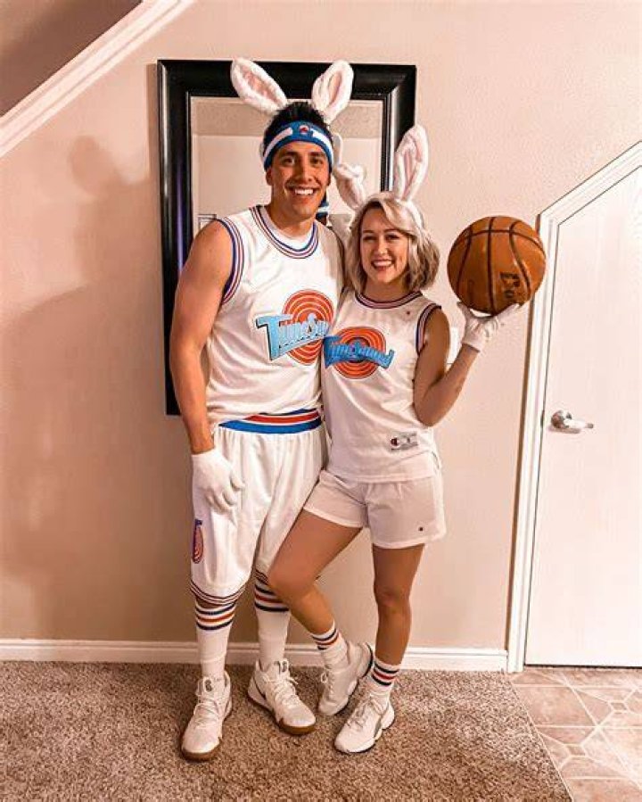 The Cutest Lola Bunny And Bugs Bunny Couples Costume For Halloween