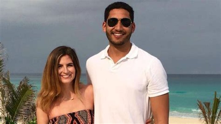 The Scoop On Kaitlan Collins' Romantic Life: Unveiling Her Past And Present Relationships
