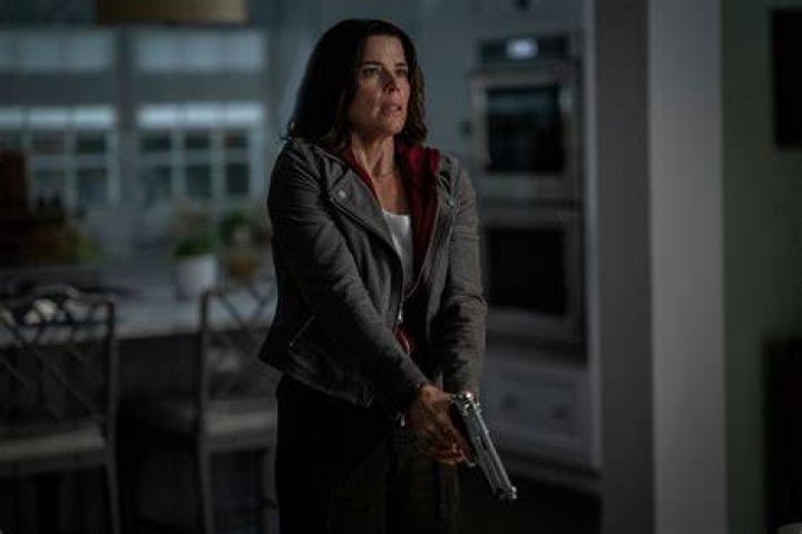 The Ultimate Guide: Neve Campbell's Current And Past Relationships