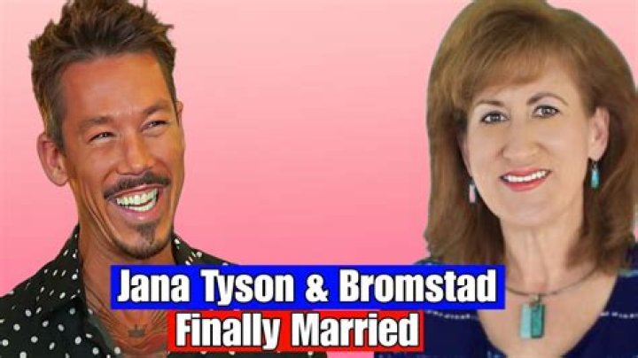 The Ultimate Guide To David Bromstad's Marital Status: Is He Married?