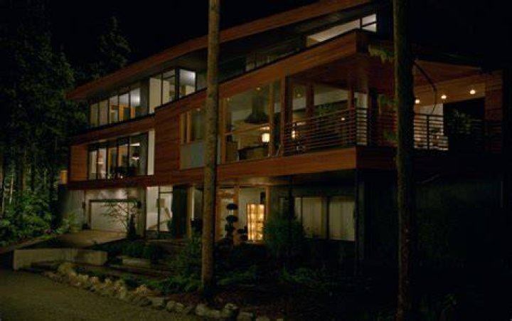 Uncover The Enchanting Secrets Of The Twilight Cullen House
