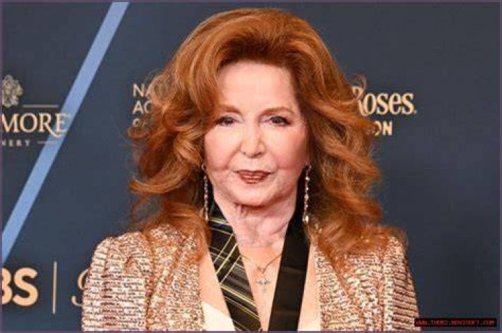 Uncover The Inspiring Journey Of Alma Lopez, Roberto's Ex-Wife