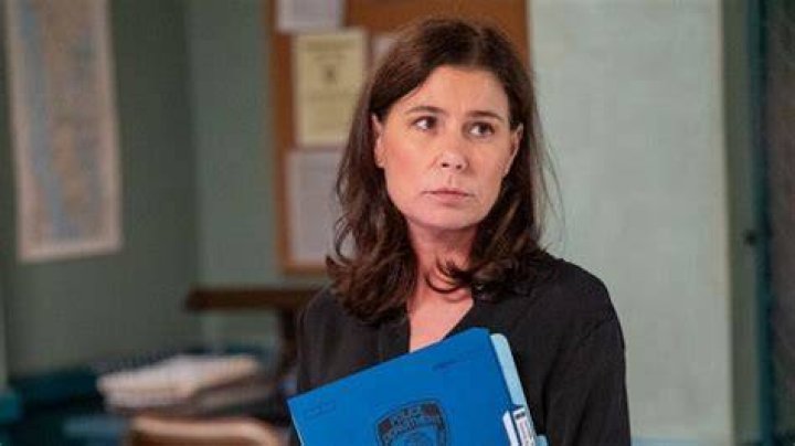 Uncover The Mystery: How Old Is Maura Tierney?