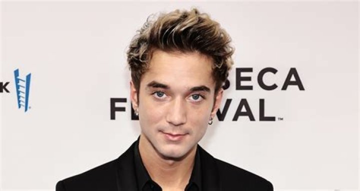 Ungkap Rahasia Dibalik "Fans Say Daniel Seavey Is"