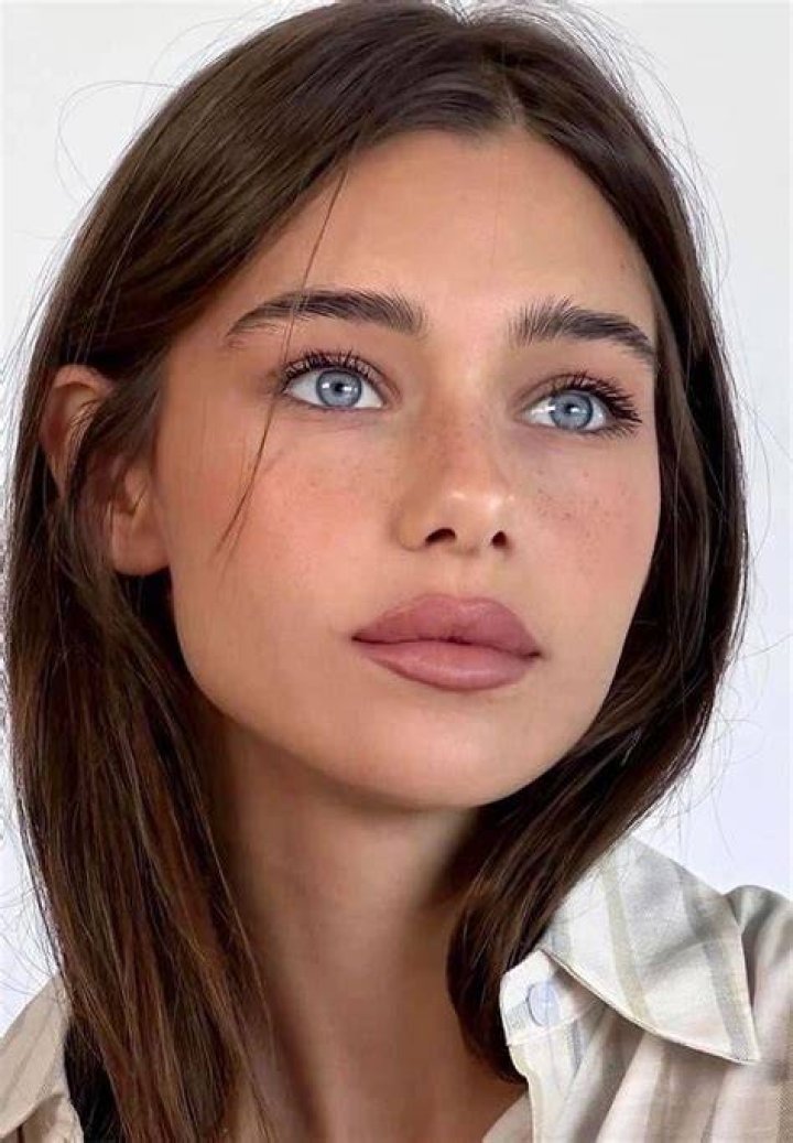 Unveil The Allure Of Brunette Hair With Blue Eyes: Discoveries And Insights