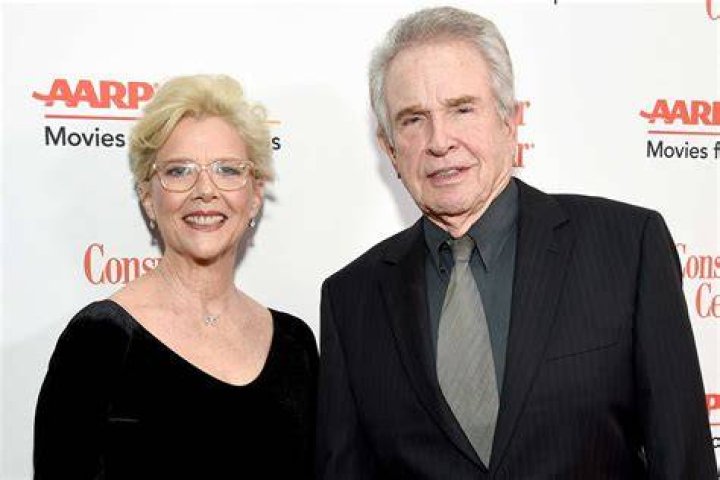 Unveiling Annette Bening's Husband: A Journey Of Love And Support