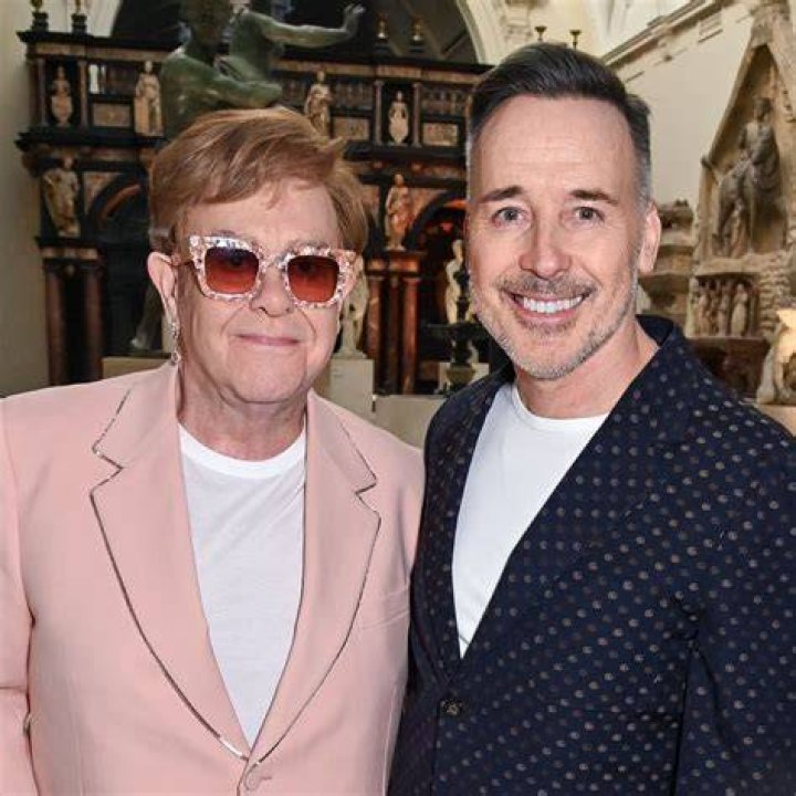 Unveiling Elton John's Height And Weight: Unlocking Unseen Insights