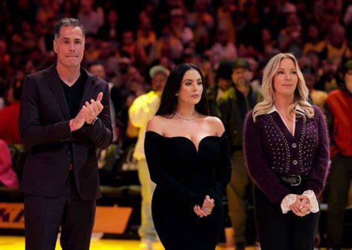 Unveiling Jessica Lowe's Net Worth: Fortune And Fame Unveiled