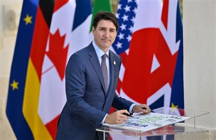 Unveiling Justin Trudeau's Monthly Salary: What Does The Prime Minister Earn?