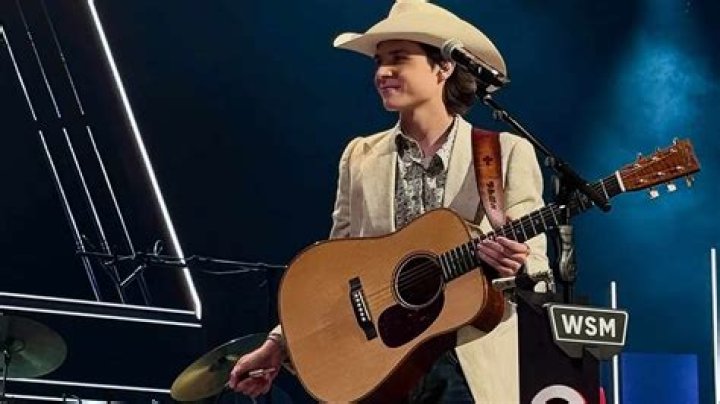 Unveiling Noah Thompson: The Rising Country Star