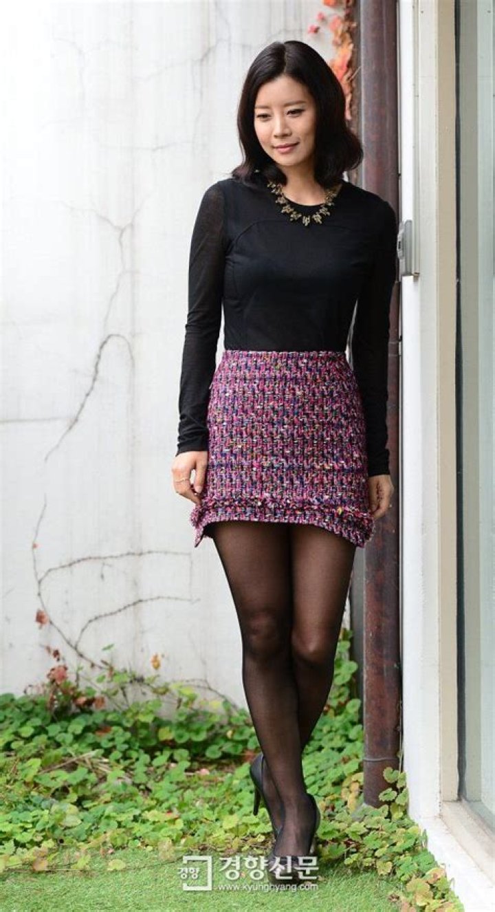 Unveiling The Elegance Of Yoo Sun’s Feet: A Closer Look