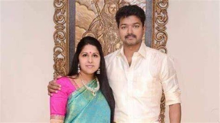 Unveiling The Enigma: Vijay Sethupathi's Wife Name