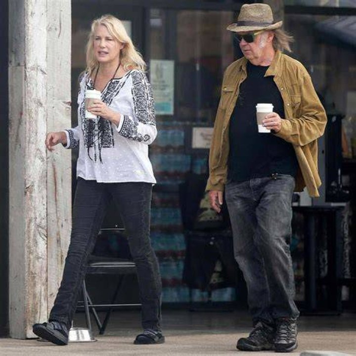Unveiling The Family Life Of Daryl Hannah: Does Daryl Hannah Have Kids?