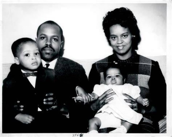Unveiling The Life Of Michael Lavaughn Robinson: A Journey Through Fame