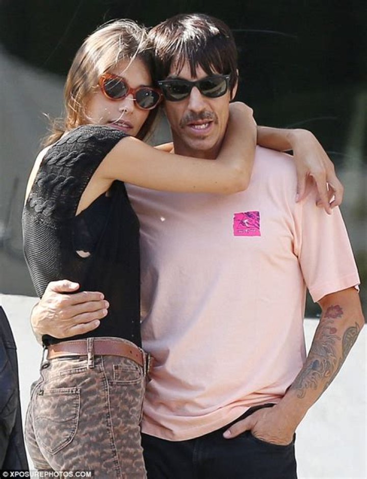 Unveiling The Love Life Of Antony Kiedis: His Girlfriend And More