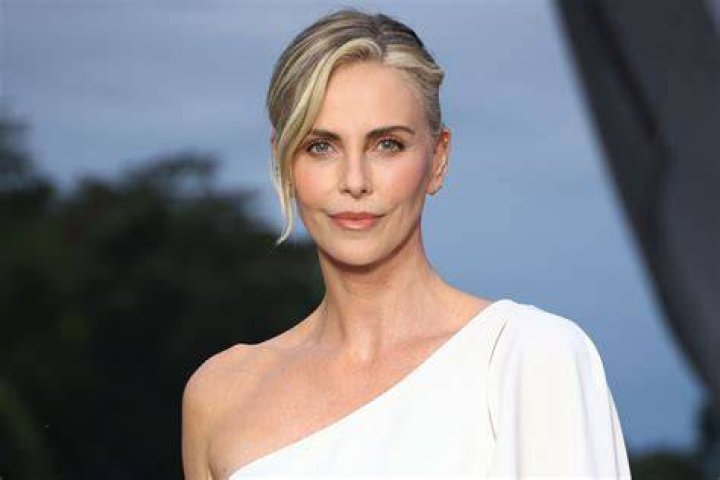 Unveiling The Love Life Of Charlize Theron: Who Is Her Spouse?
