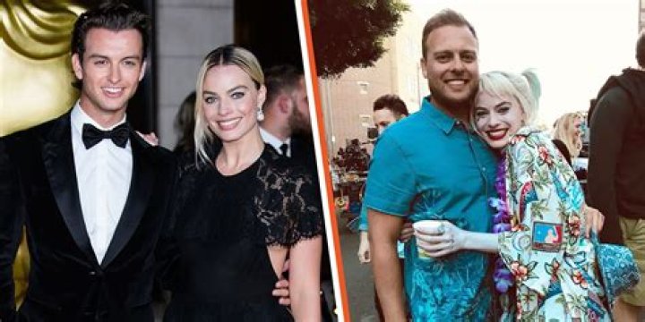 Unveiling The Mystery: Does Margot Robbie Have A Sister?