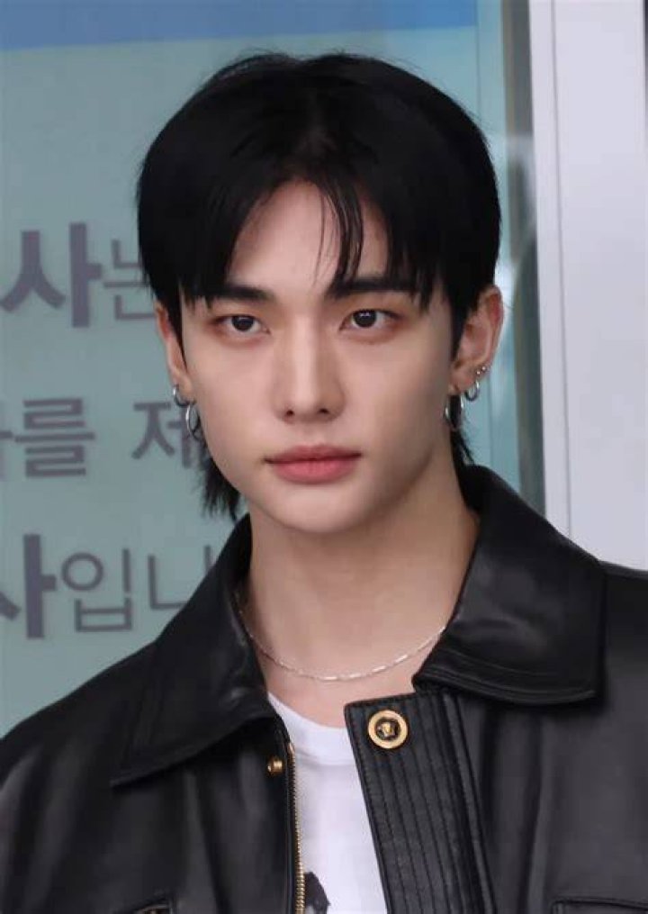 Unveiling The Mystery Of Hwang In-Yeop's Age