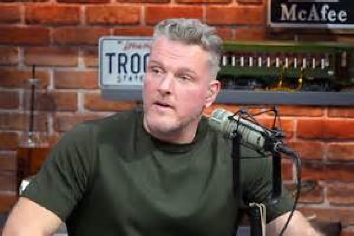 Unveiling The Secrets Of Pat McAfee's Impressive Height Advantage