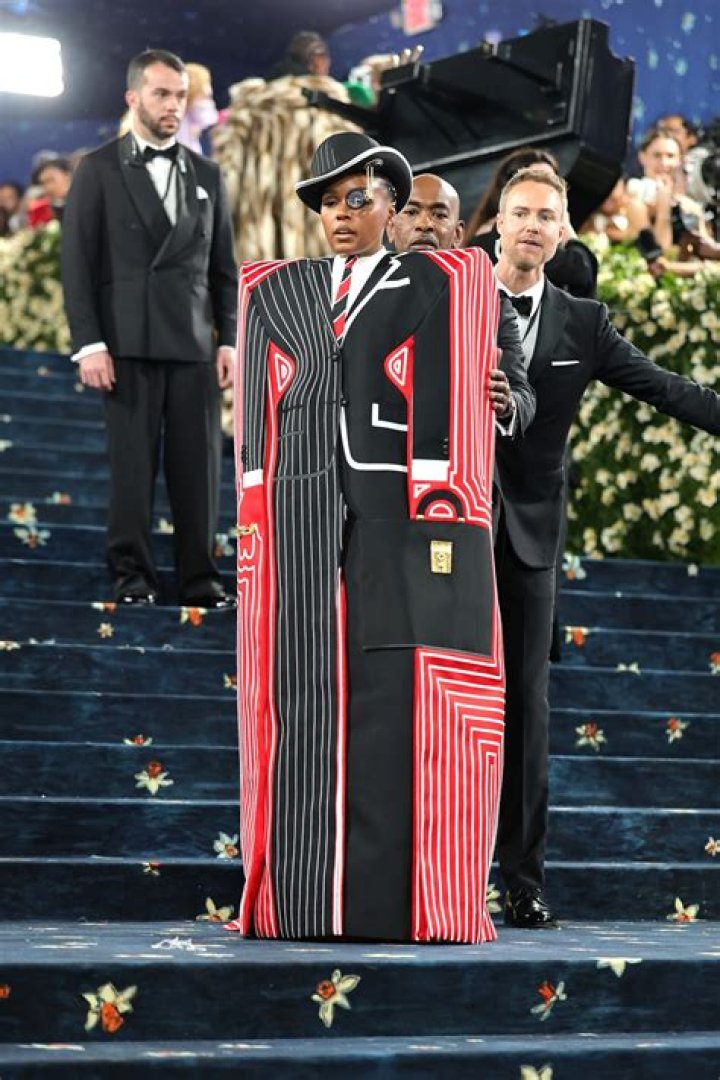 Unveiling The Surprising Truth Behind Janelle James's Height: A Height-Defying Journey