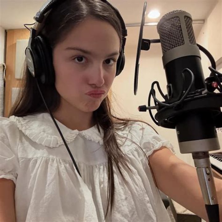 Unveiling The Truths Behind The "Olivia Rodrigo Nip Slip" Phenomenon