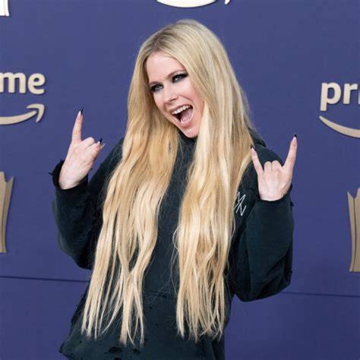 Unveiling The Wealth Of Avril Lavigne: How Much Is She Worth?
