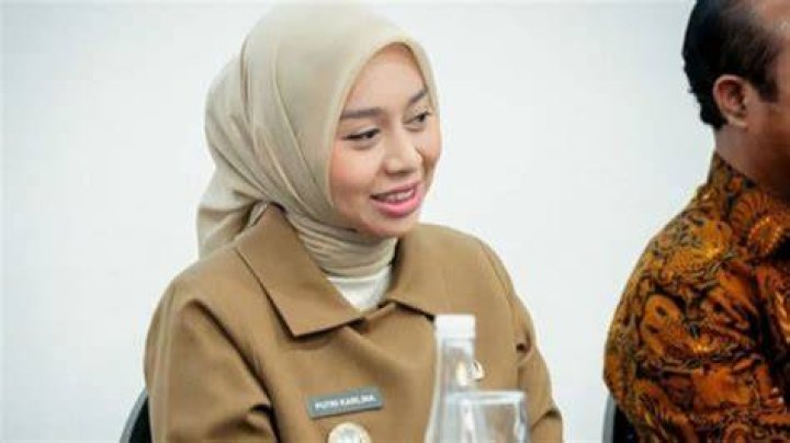Usia, Karier, Dan Kehidupan Pribadinya