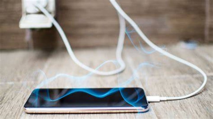 Why Does My Phone Get Hot When Charging? Causes And Troubleshooting