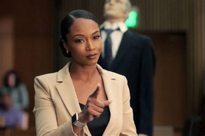 Yaya DaCosta: Bio, Age, Movies, and TV Shows
